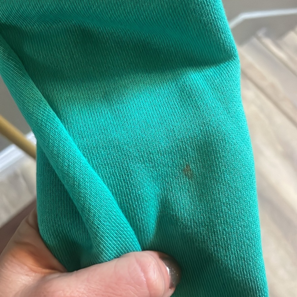 Nike Women's Teal Long Sleeve cropped sweater Top - Picture 9 of 9